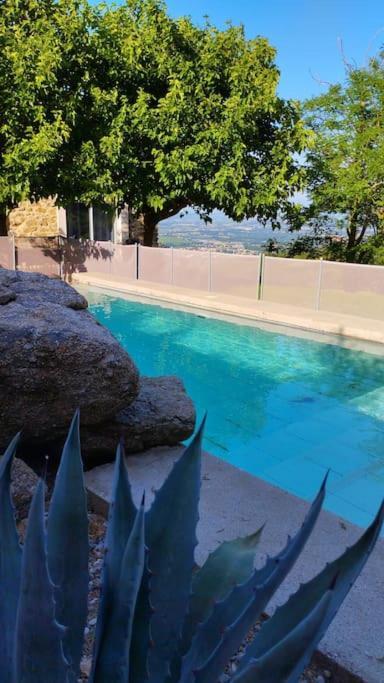 Spacieuse -vue Exceptionnelle- Piscine *