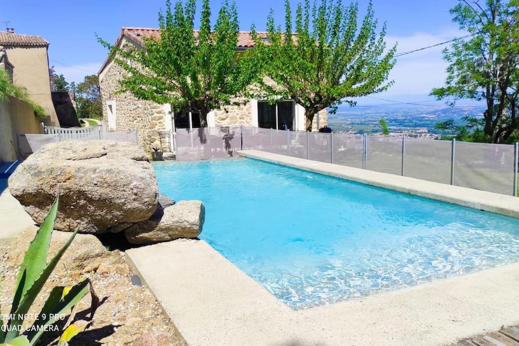 Spacieuse -vue Exceptionnelle- Piscine *